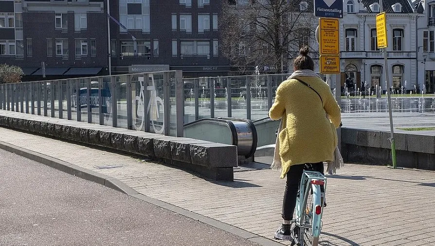 fietsenstalling heuvel 5bea50e452