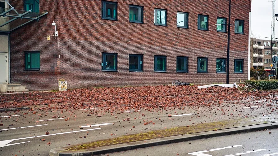 gevel stort in jack brekelmans 1