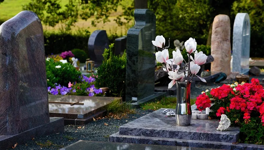 graves 3683272 1920