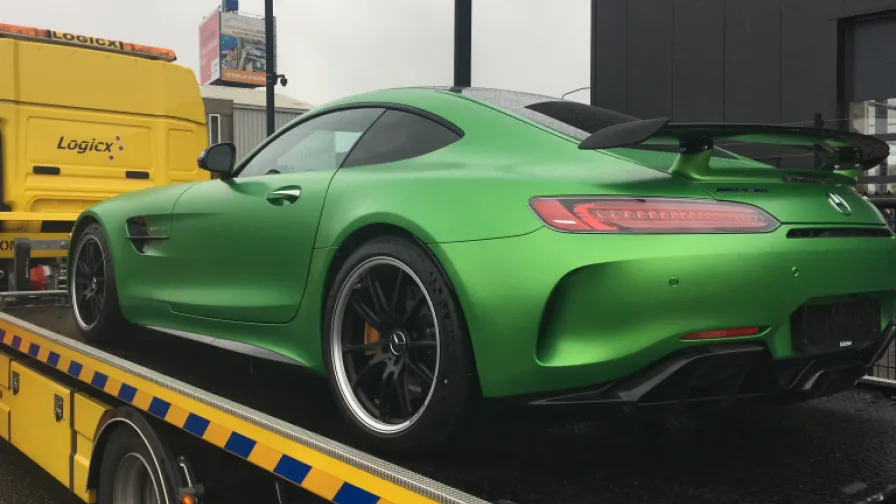groene porsche
