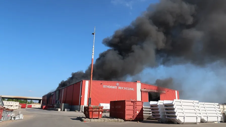 grote brand de leest dongen