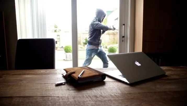 inbraak achterdeur 715x408