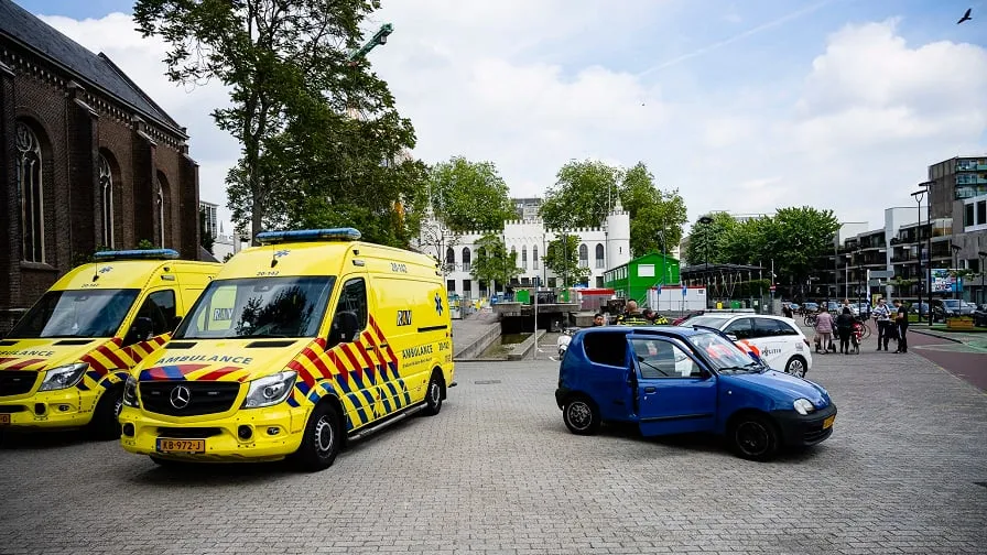 kinderen in auto tilburg