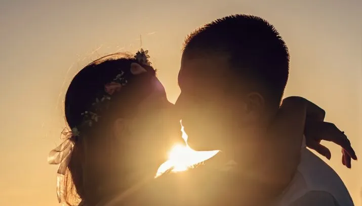 love 1751071 960 720 715x408