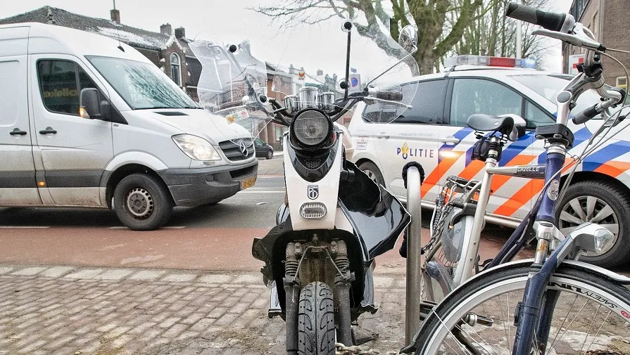 scooter op bestelbus