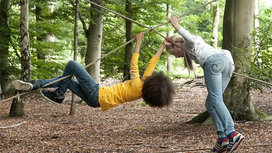 spelende kinderen f15cd988e0