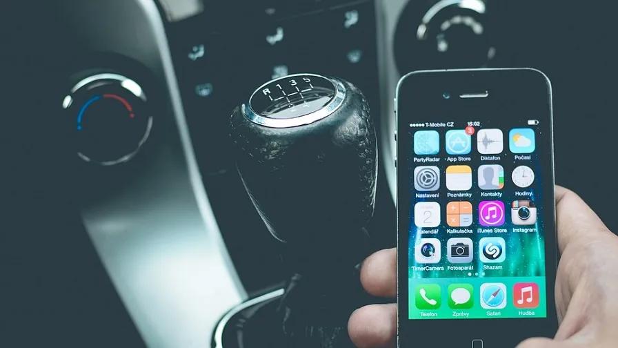 telefoon achter stuur