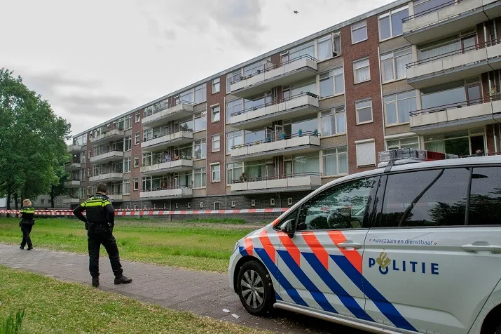 vrouw uit flat gevallen