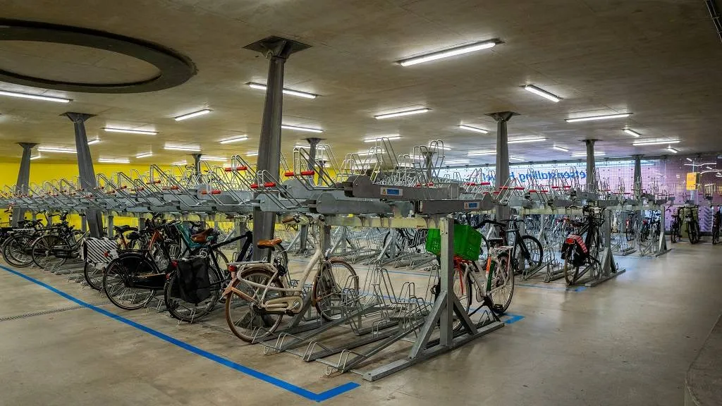fietsenstalling heuvel