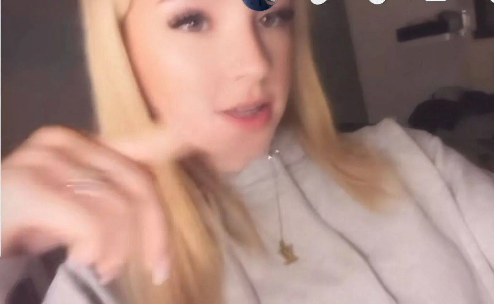 549944558_10240788105019126_6417833657338558195_n