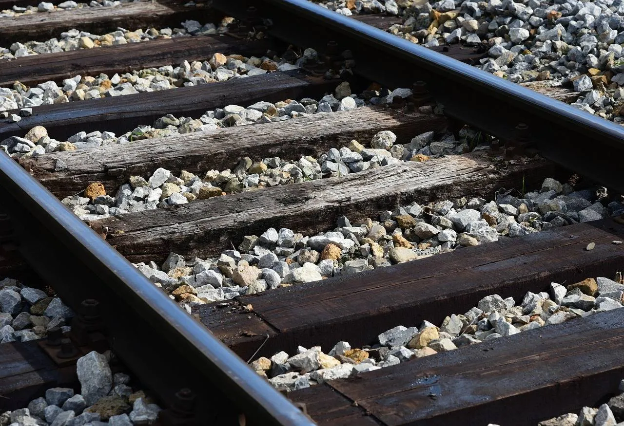 railway-7914047_1280