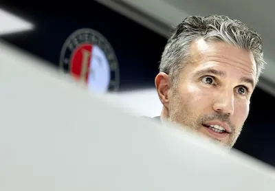 2025 02 28 14 29 31 rotterdam hoofdtrainer robin van persie blikt vooruit op de wedstrijd in de eredivisie tegen nec in deze wedstrijd maakt van persie zijn debuut als trainer van feyenoord anp koen van weel