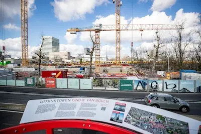 bd20250225 0826 eindhoven de werkzaamheden voor lightyards aan de stationsweg