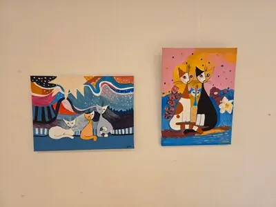bezoekers kunnen schilderijen zien waaronder replicas van vermeer