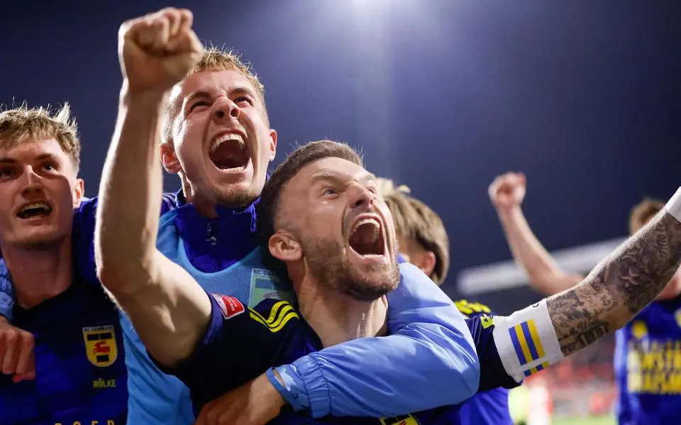 sc20cambuur20feest20promotie20fc20emmen20