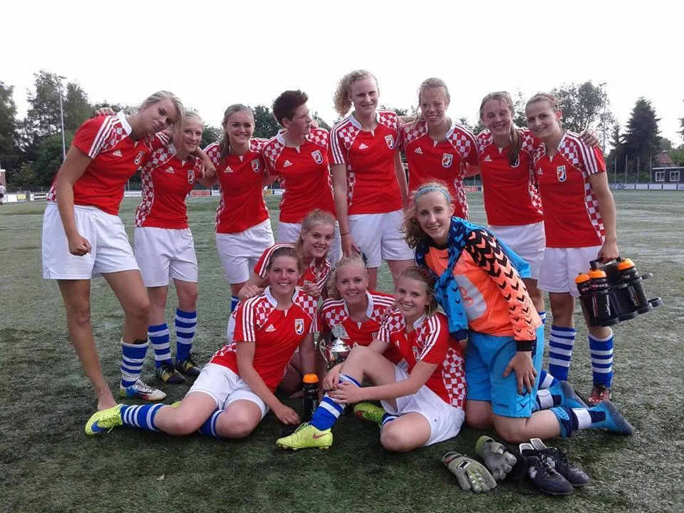 11297861 836596493114999 1827928390 n