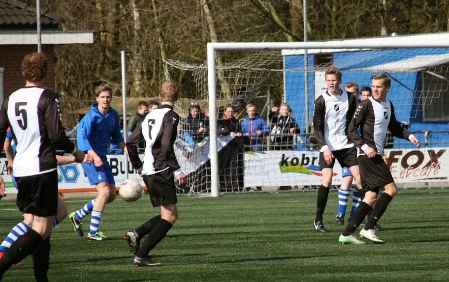 2015 04 06 mvv29 1 ajc96 1 123