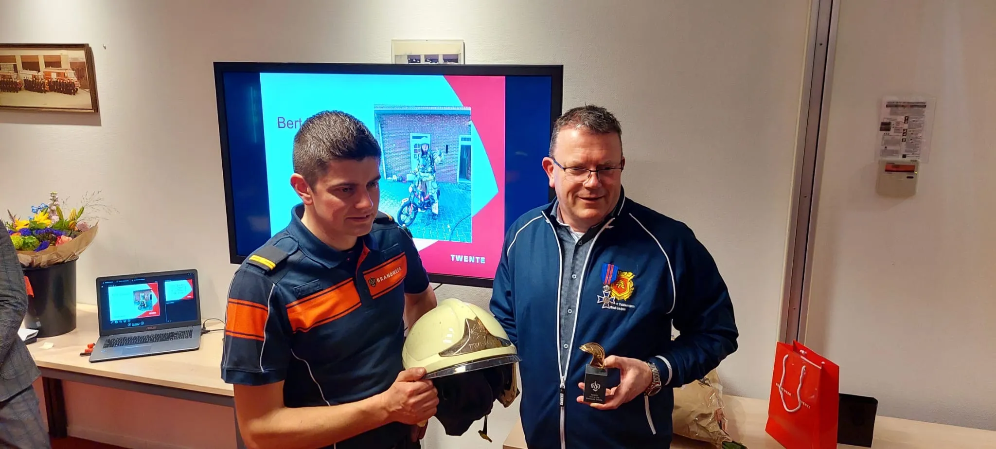 21eded04 ef7f 4f59 b7cf 7b11fba6ef27