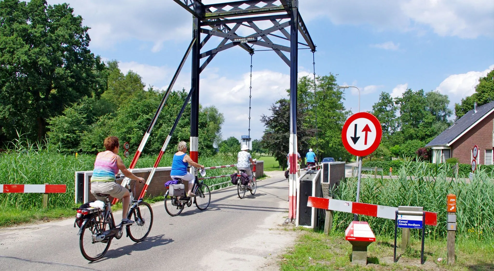 2351d9ff 749d 4f8d b233 32c127bdee37