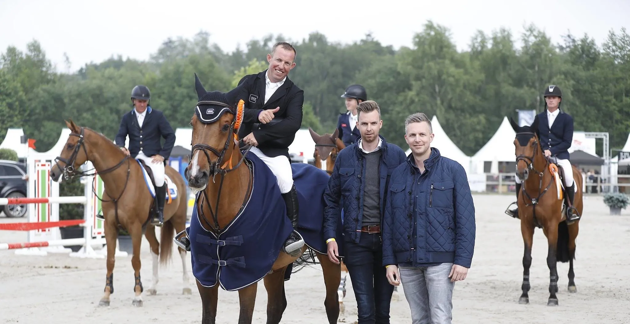 34199991 1787876007942745 84287367384399872 o e1527972297302