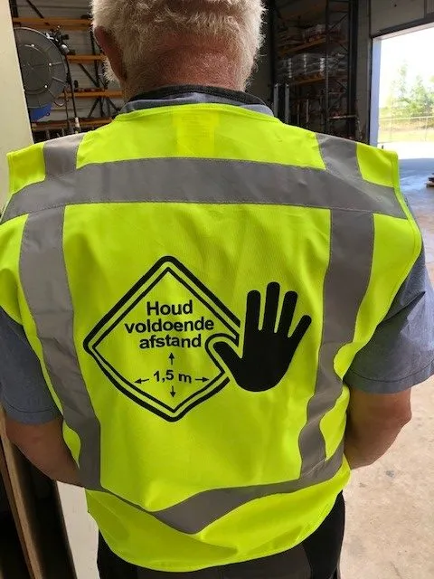 afstands aanduiding veiligheidshesje tubbergen e1588061503649