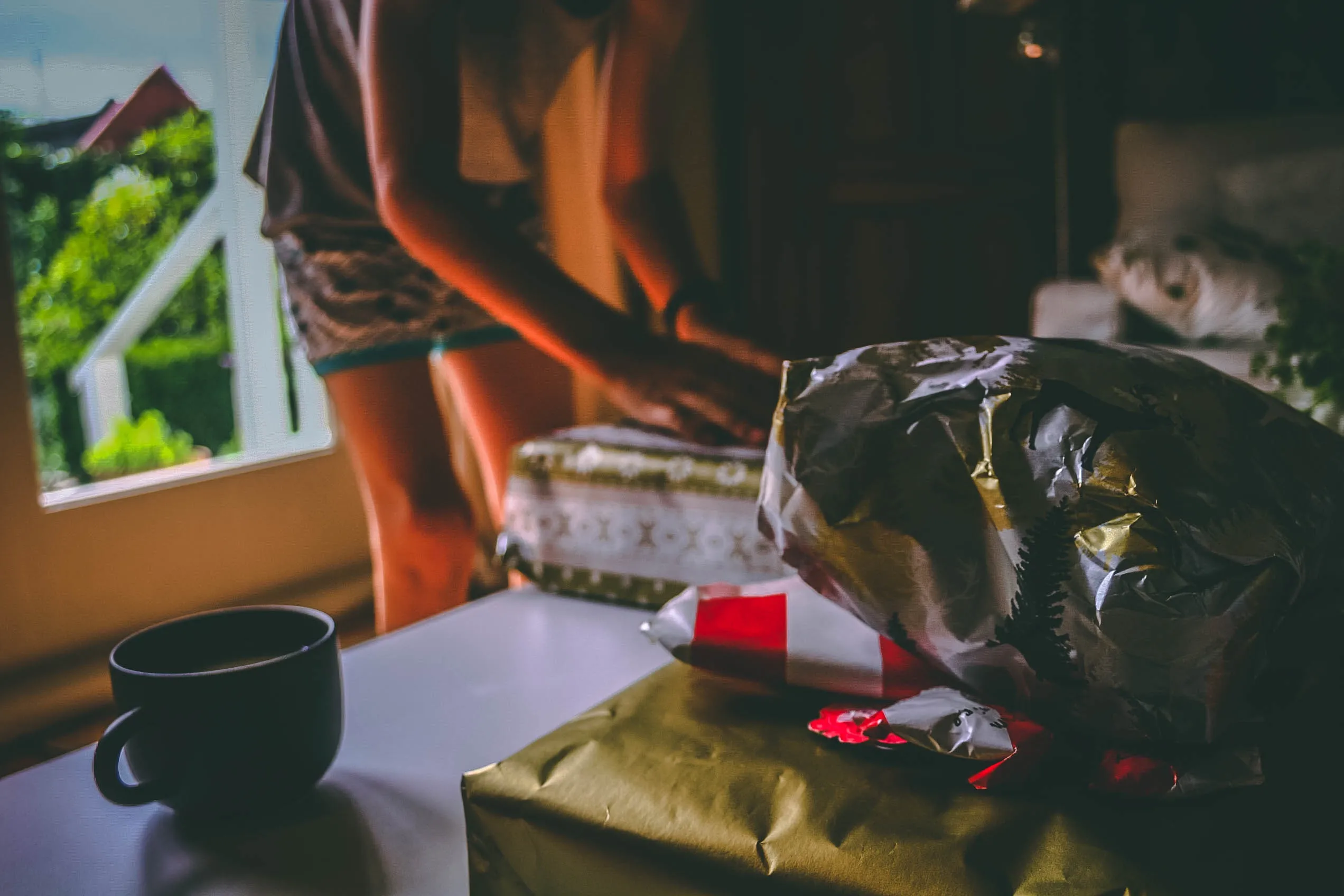 blur christmas presents cup 783997