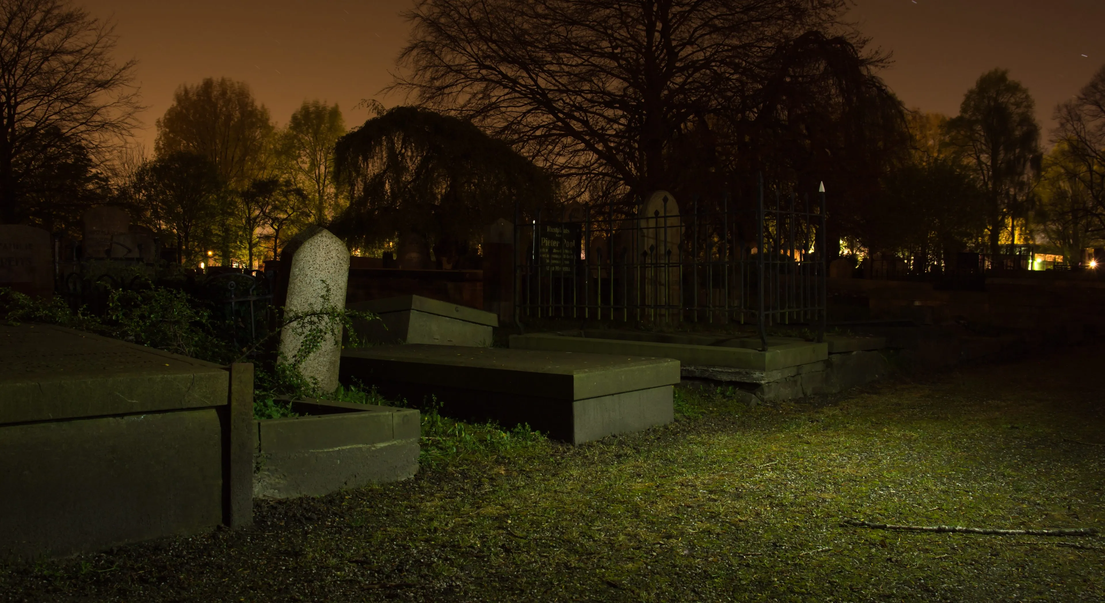 burial cemetery dark 782 e15379803205921