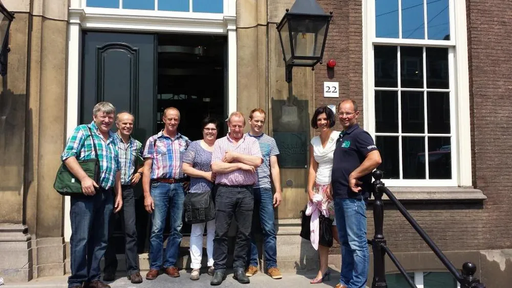 crs8u242jw2uev1i2bdcbk9hz bsltkzxcaaeumqx