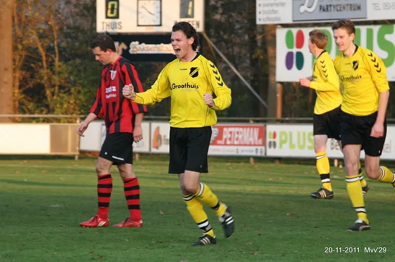 e9v0ywv1aq18m5a5gvm408slr 100809