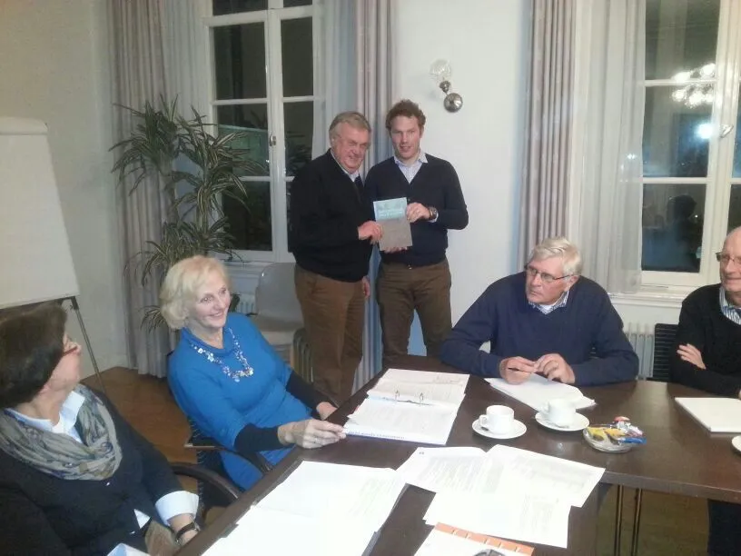 emaehsepp649uxmuu9jnuc37y foto 2 3