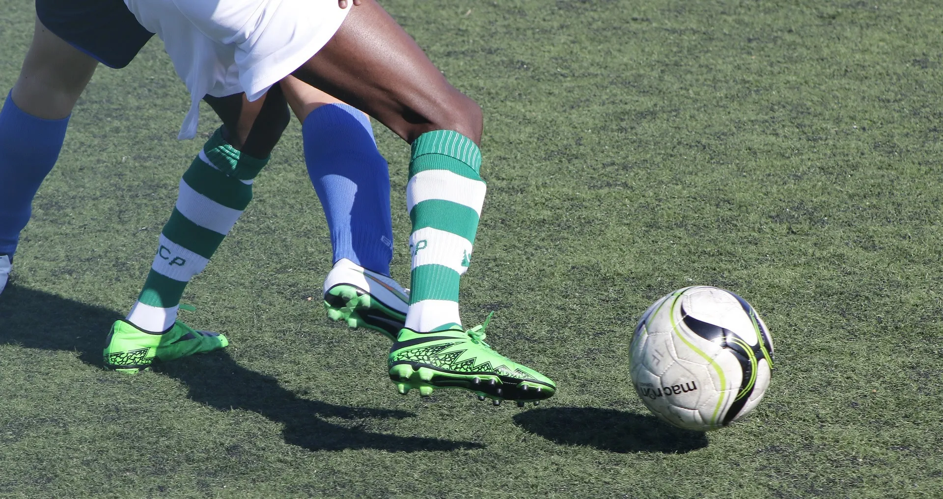 football 1043599 1920