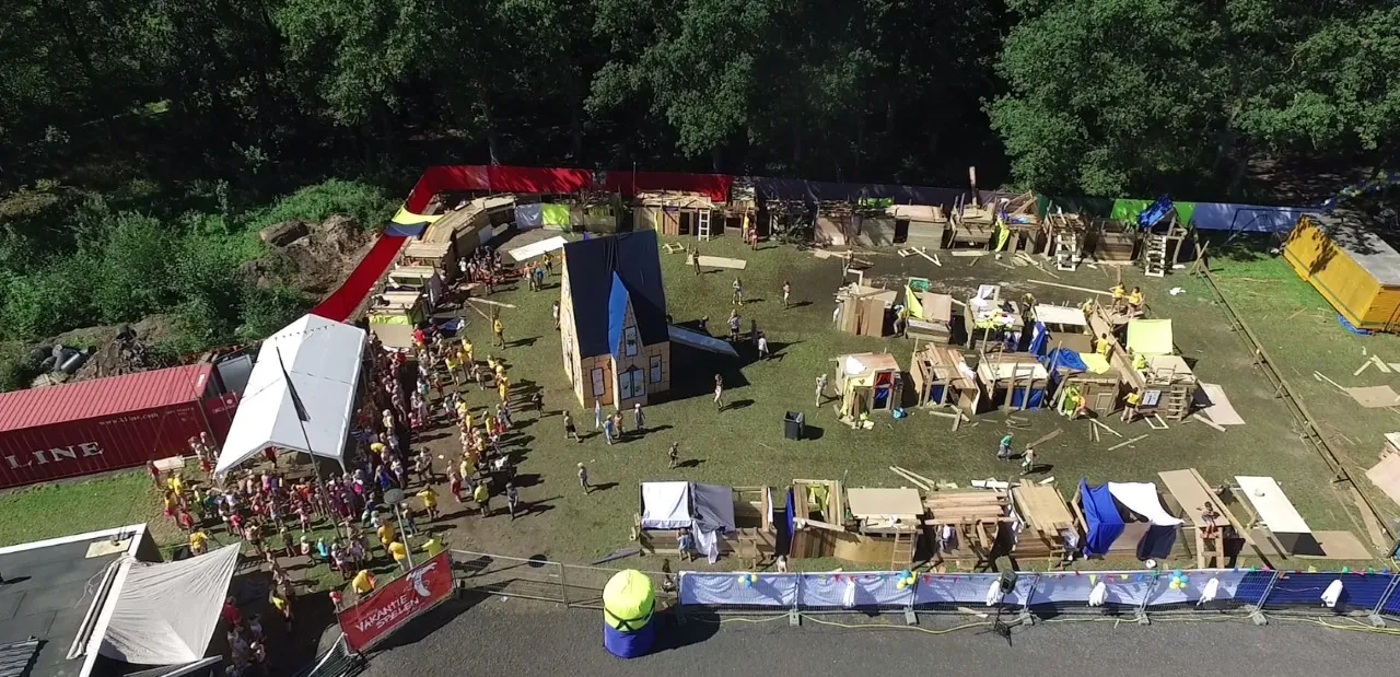 foto overzicht houtdorp