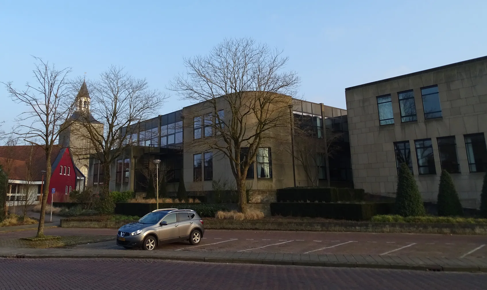 gemeentehuis zijkant 1
