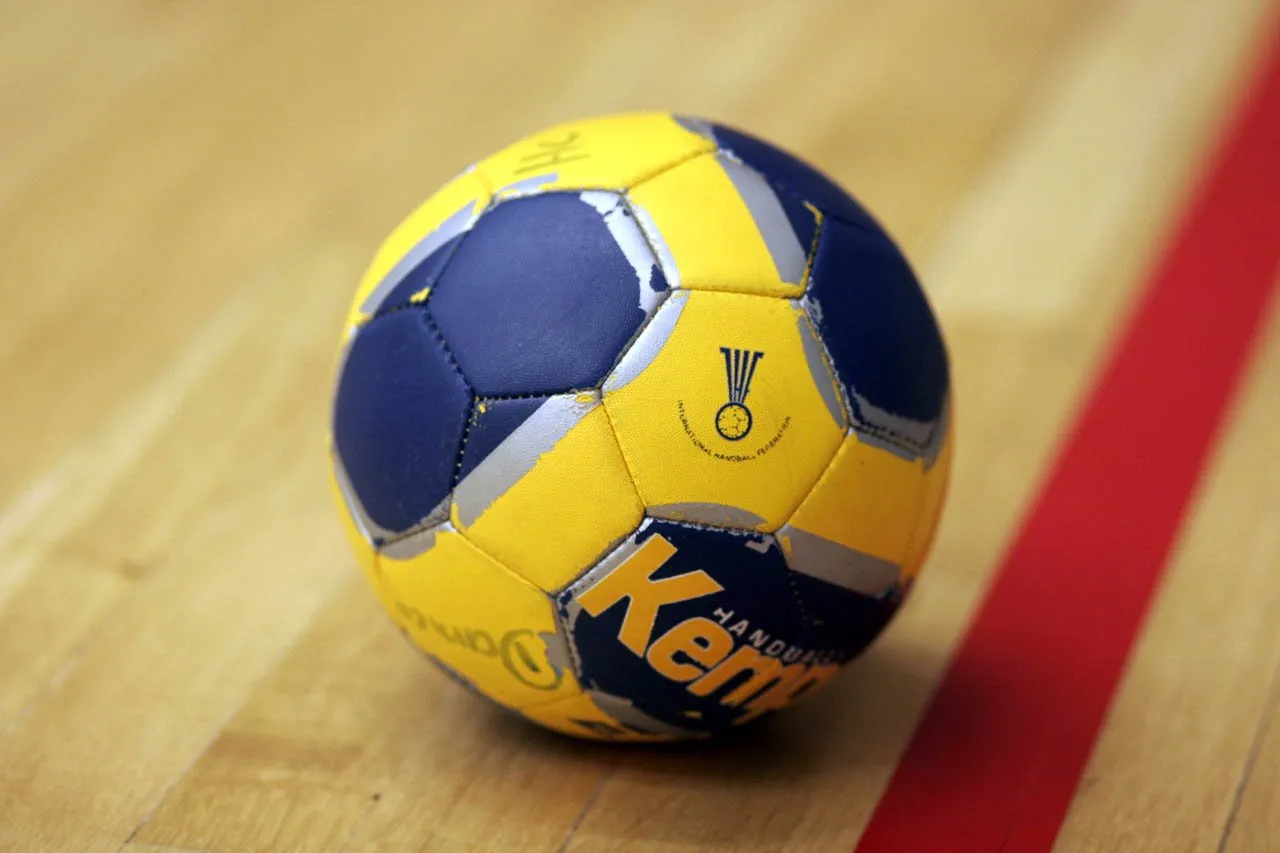 handbal over lijn