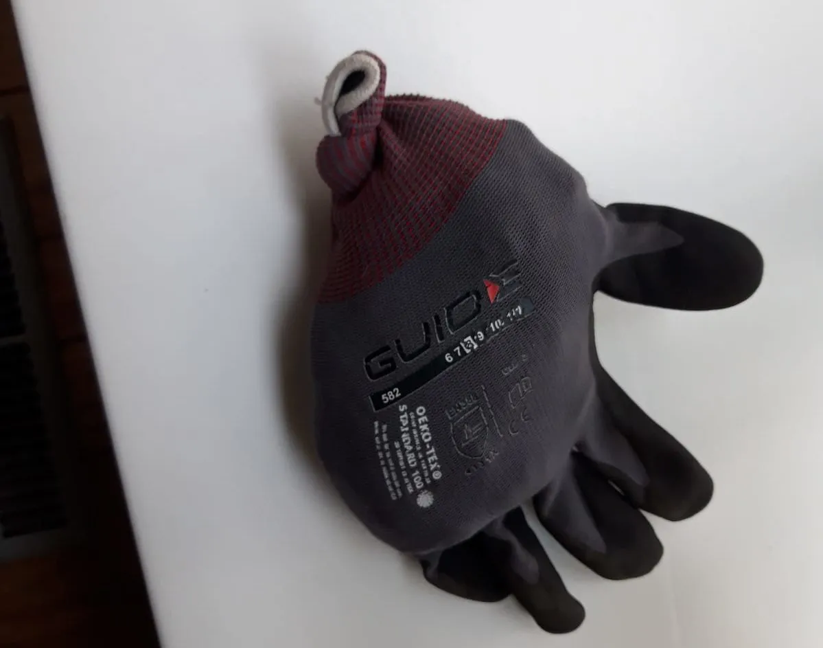 handschoen e1570019796426