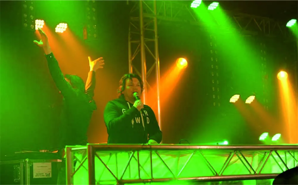 hladpi9dpcb9uorz0v3kk6p7r bert van losser marc adriani