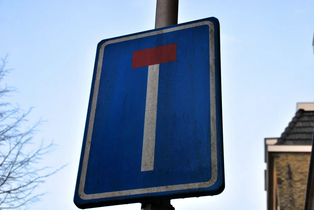 i1wm5smx1wn2n2vkura1hlk2d verkeersbord doodlopende weg
