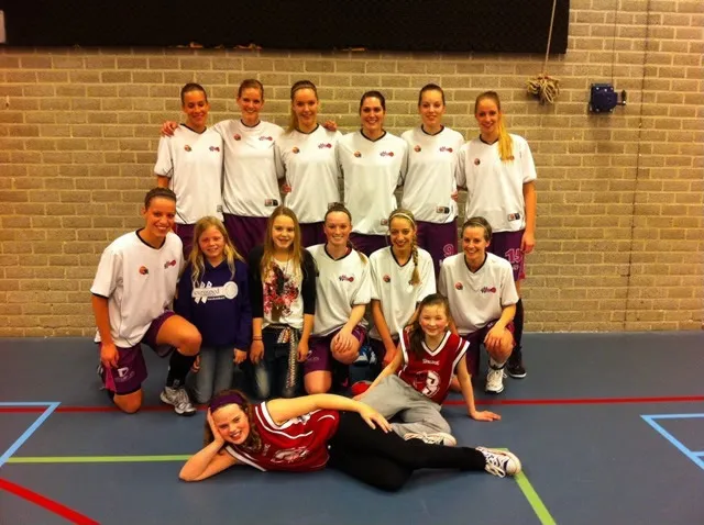 ia9t6qgjd9jaeksd6i31cz4jt dames 1