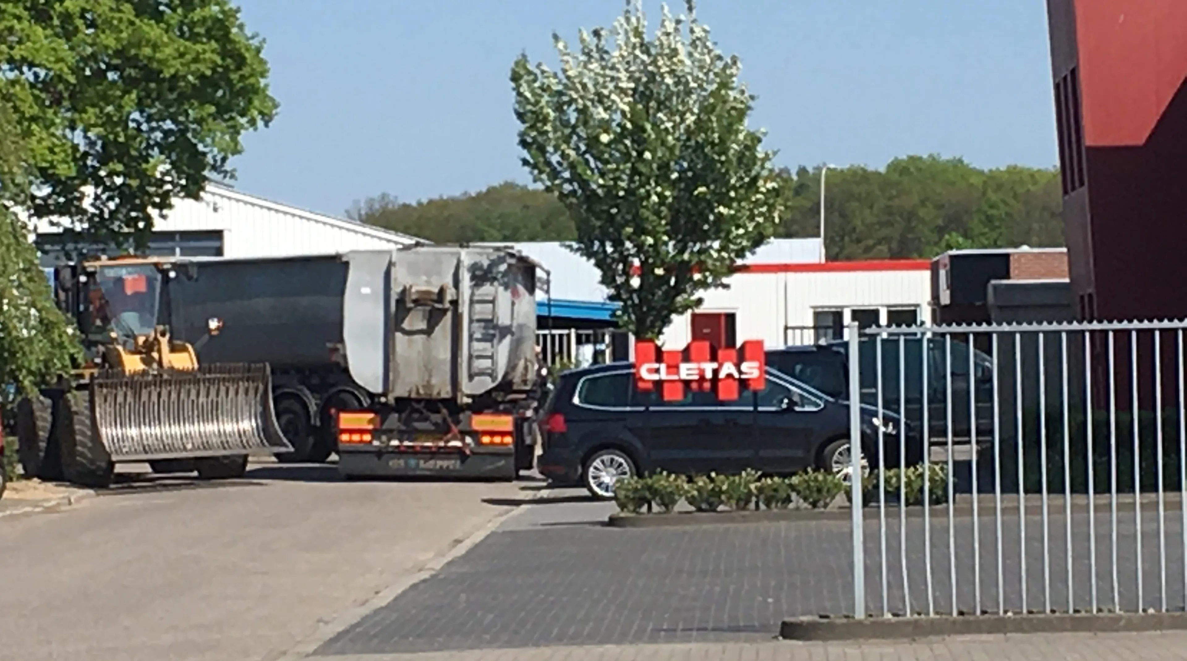 img 7714 e1526475650196