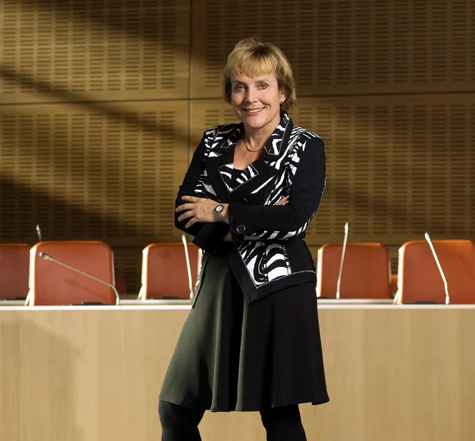 j2xfwxxpi0b048ey6hehux300 ank bijleveld