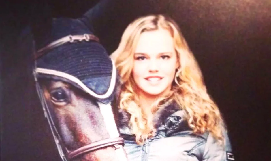 j5dtcv8ku8pjcjabv1v6v7zii 1604565416080045188922389024198n