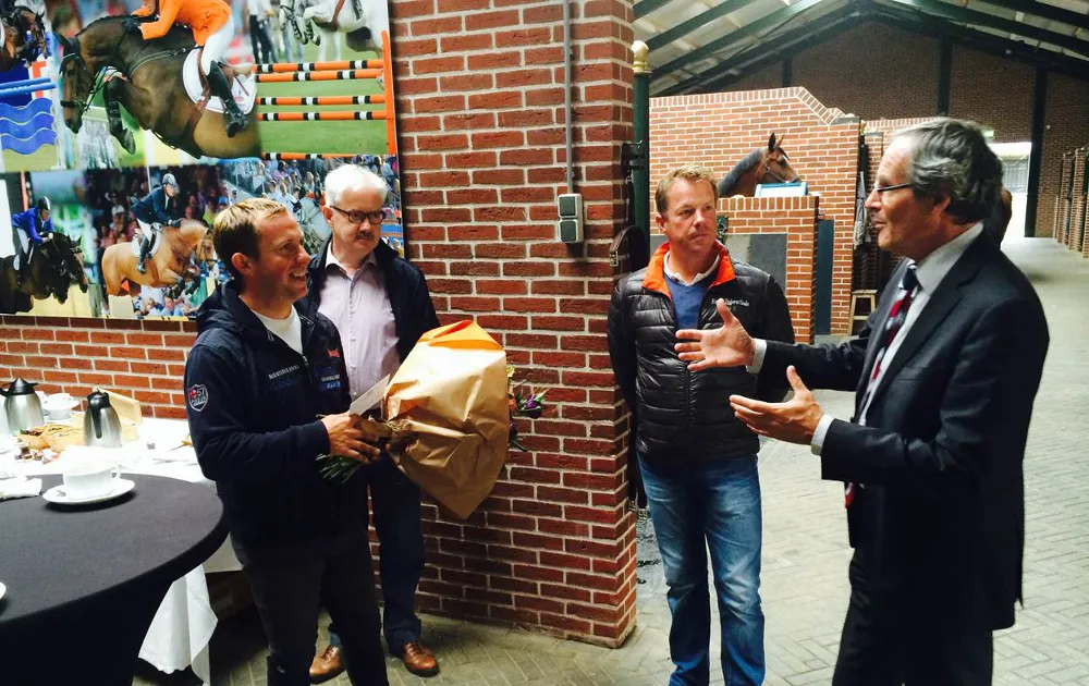 jd89z08eip65r8y5itan7r3os foto bezoek schroder bwg stables 2