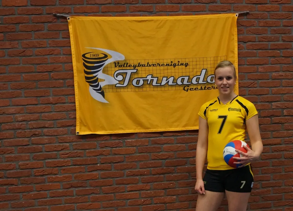 kz1w38yrv5aahm0x5iig1uamq foto moa1