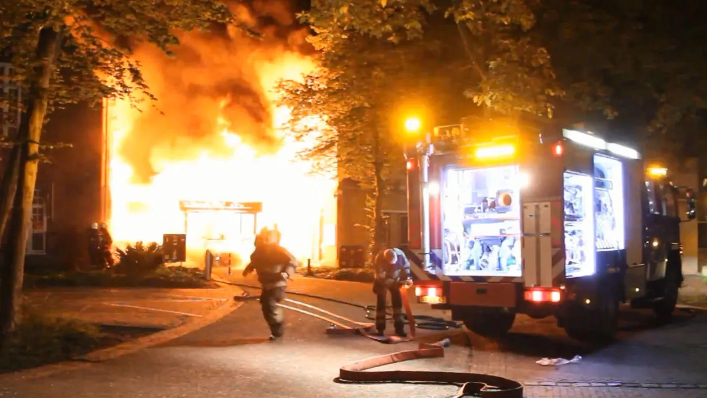 ljnur7frcb1gp4hsq90e722rc waalreaanslagraadhuisbrandweer