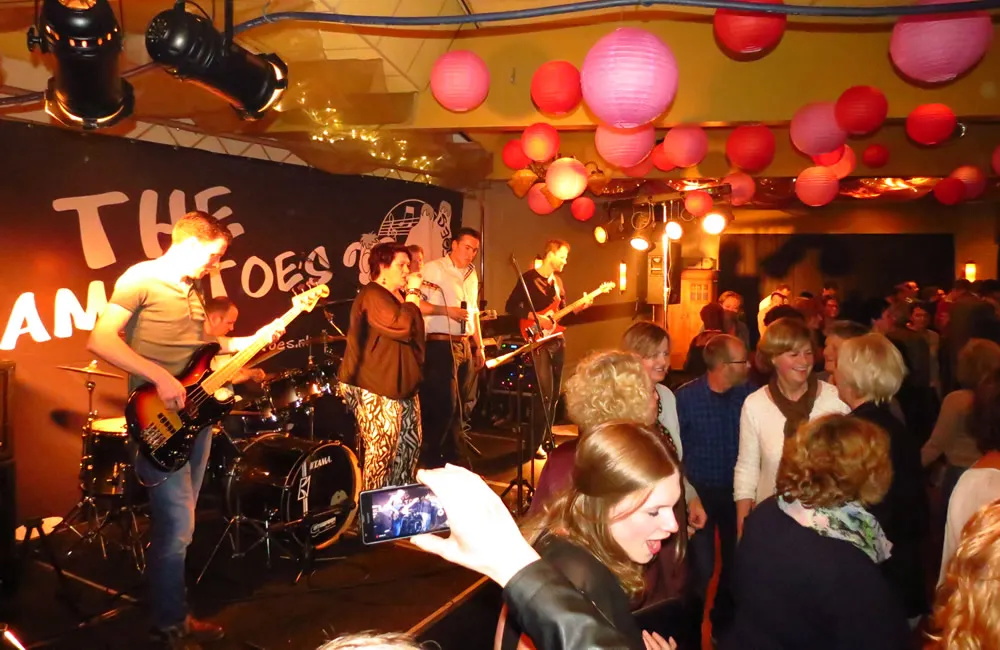 mzupf8za743u4b933iphc43fm the cameltoes