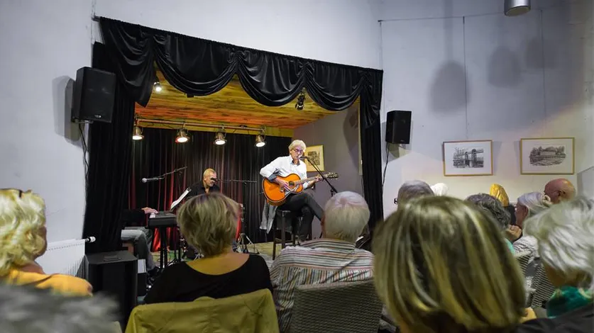 o9adbyc9z2uyrkvn3luaufm6b screenshot 2013 10 14 17