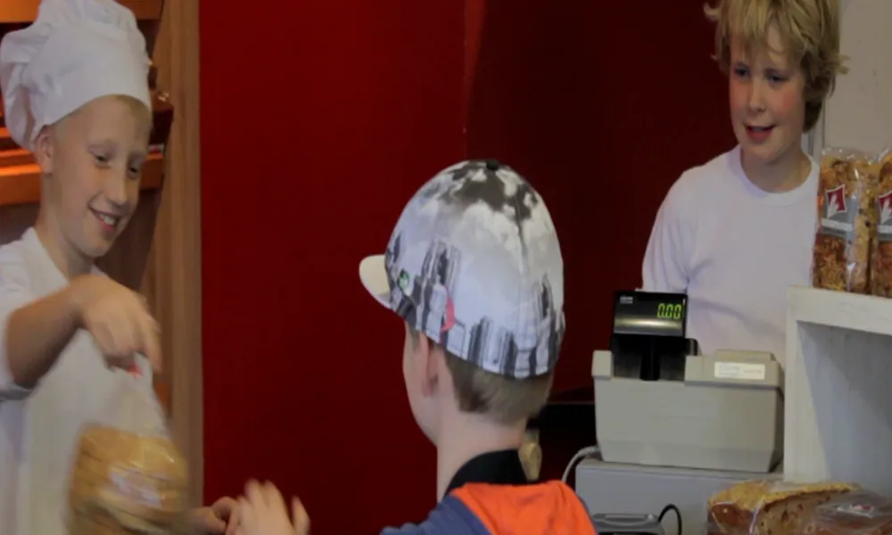 p13bd4gismquaai3kxt11wpd8 still3