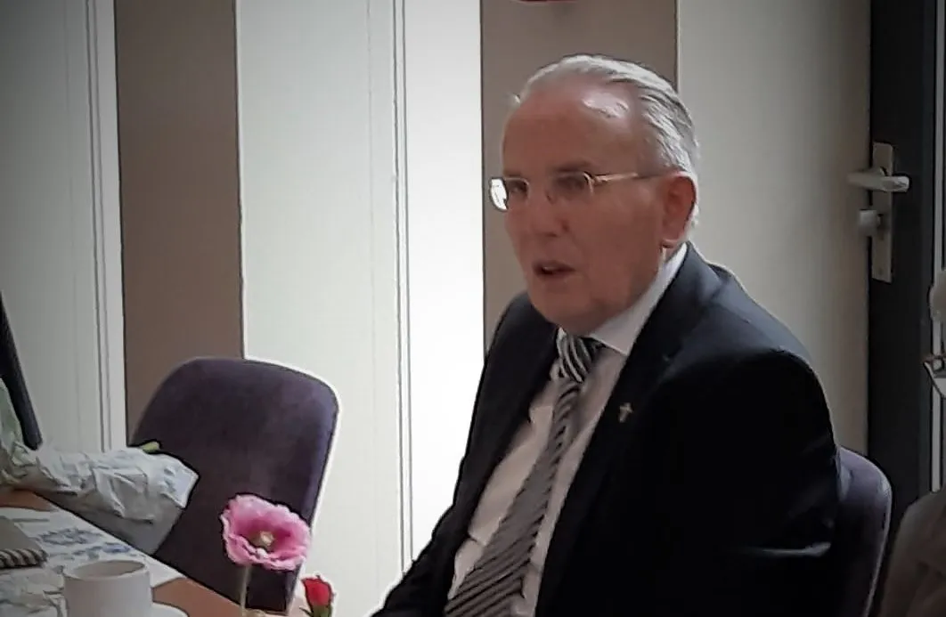 pastor heuven e1574414454803