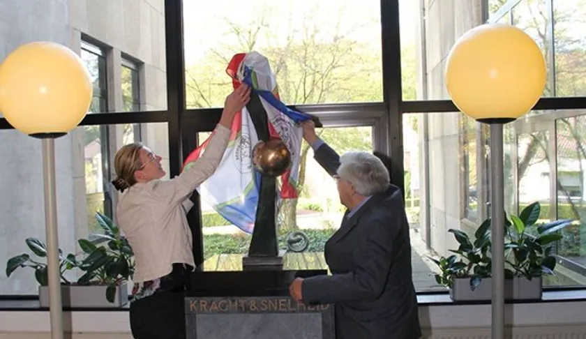 q612w4y98ny0cp85nyto7z1q3 onthulling