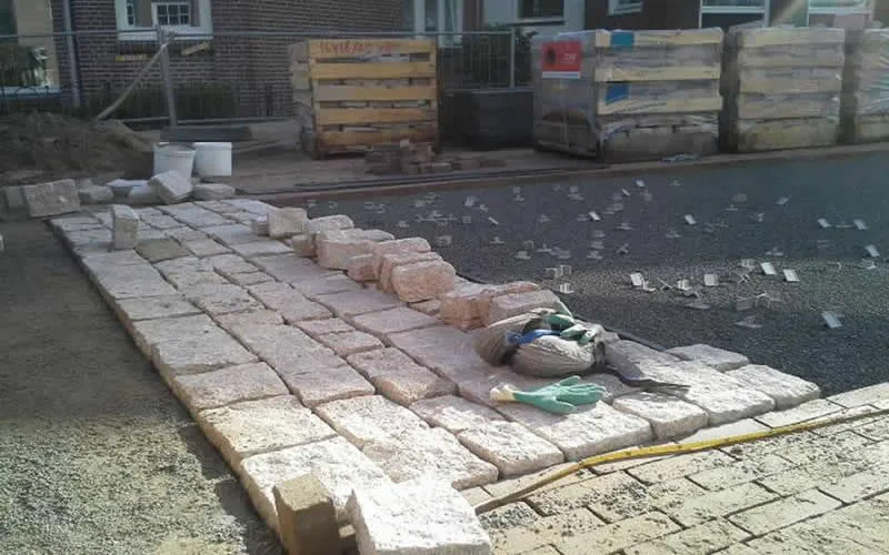 qjh4qqhgotzla6815oumqgrsm tubbergen bruist klinkers